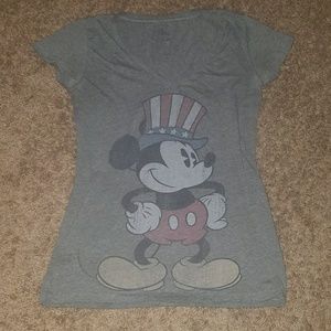 Mickey Mouse t-shirt   Small